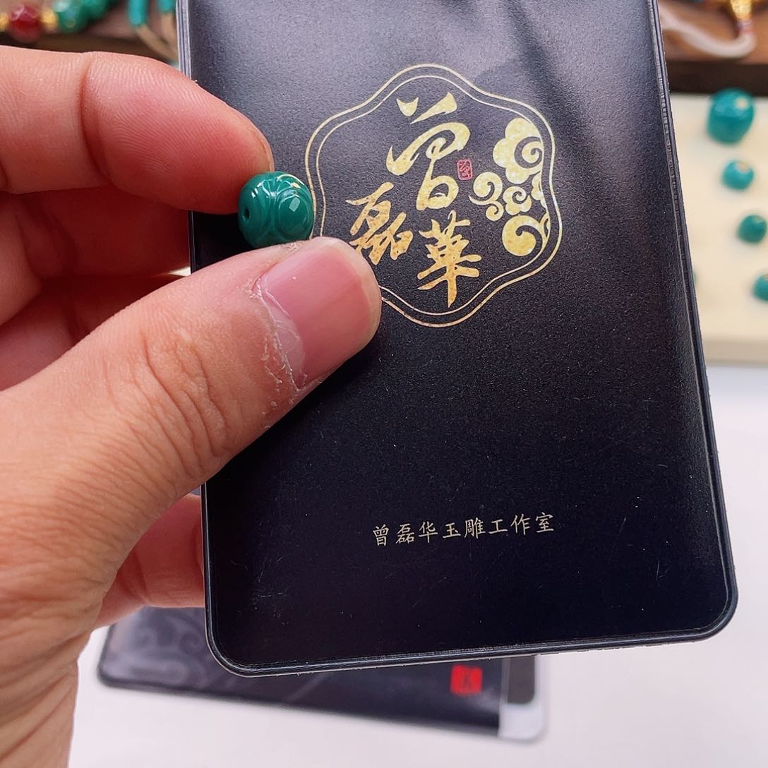 绿松石颈饰未镶嵌