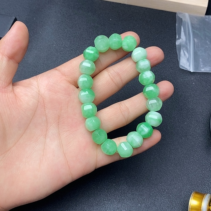 翡翠未镶嵌颈饰353手串