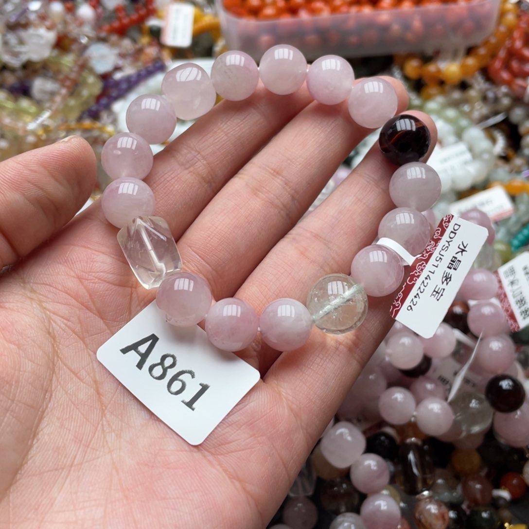 未镶嵌手链水晶多样性