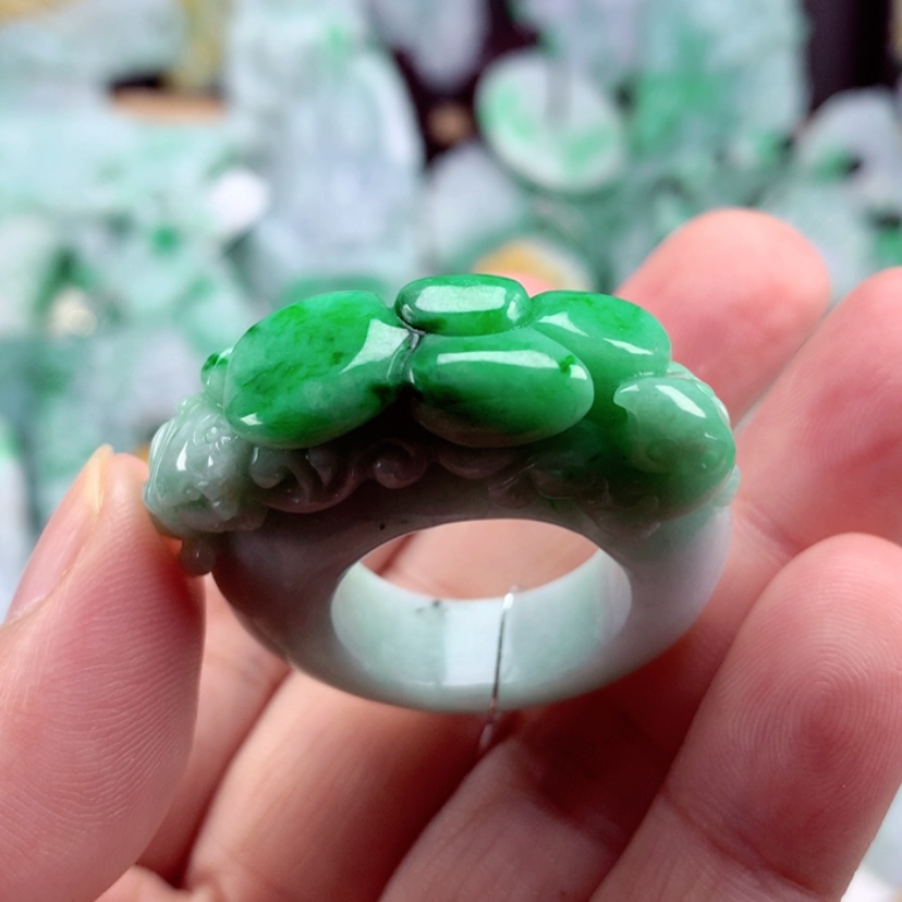 【闪购商品】翡翠吊坠(不含链)未镶嵌