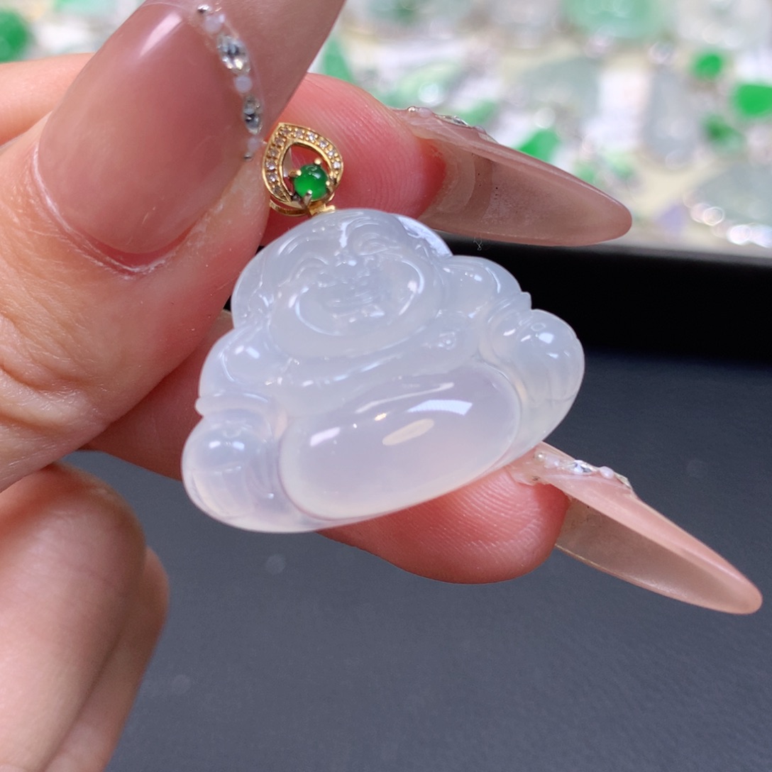 翡翠18K金镶嵌颈饰