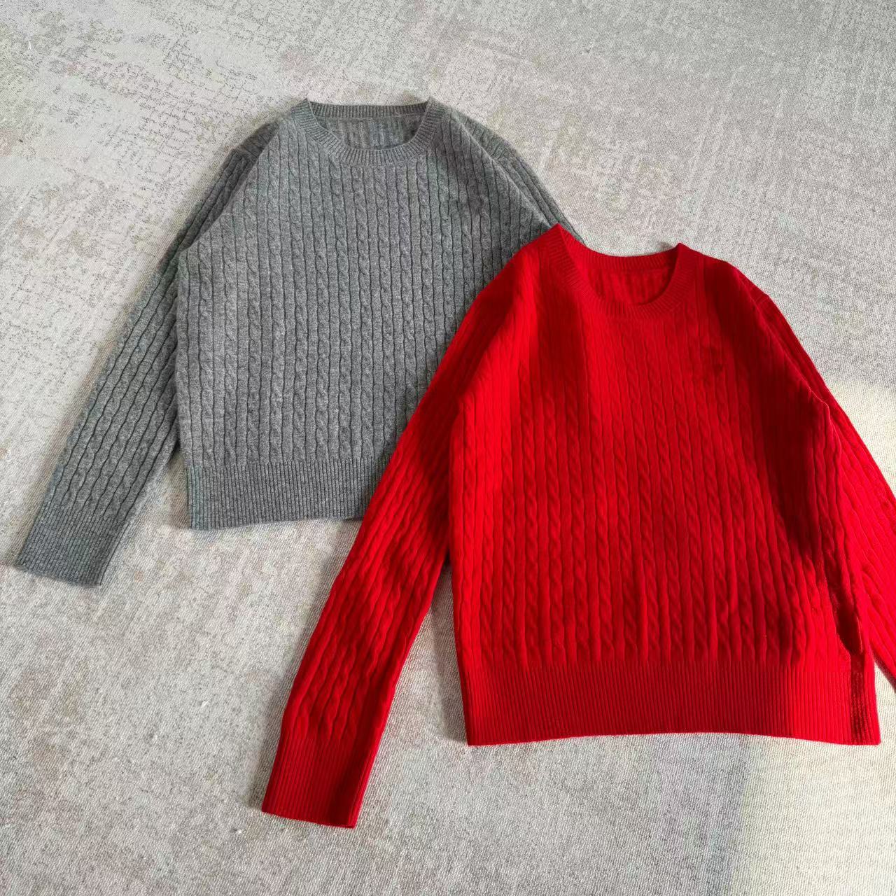 小马刺绣圆领百搭简约小麻花羊毛套头针织衫25120140