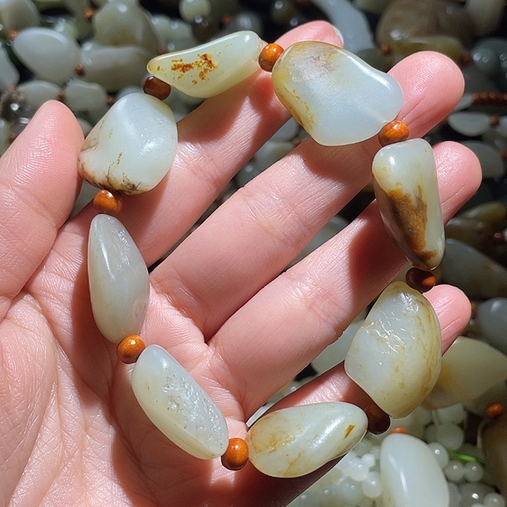 未镶嵌手链和田玉3***Q