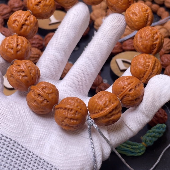 手串文玩核桃和尚头