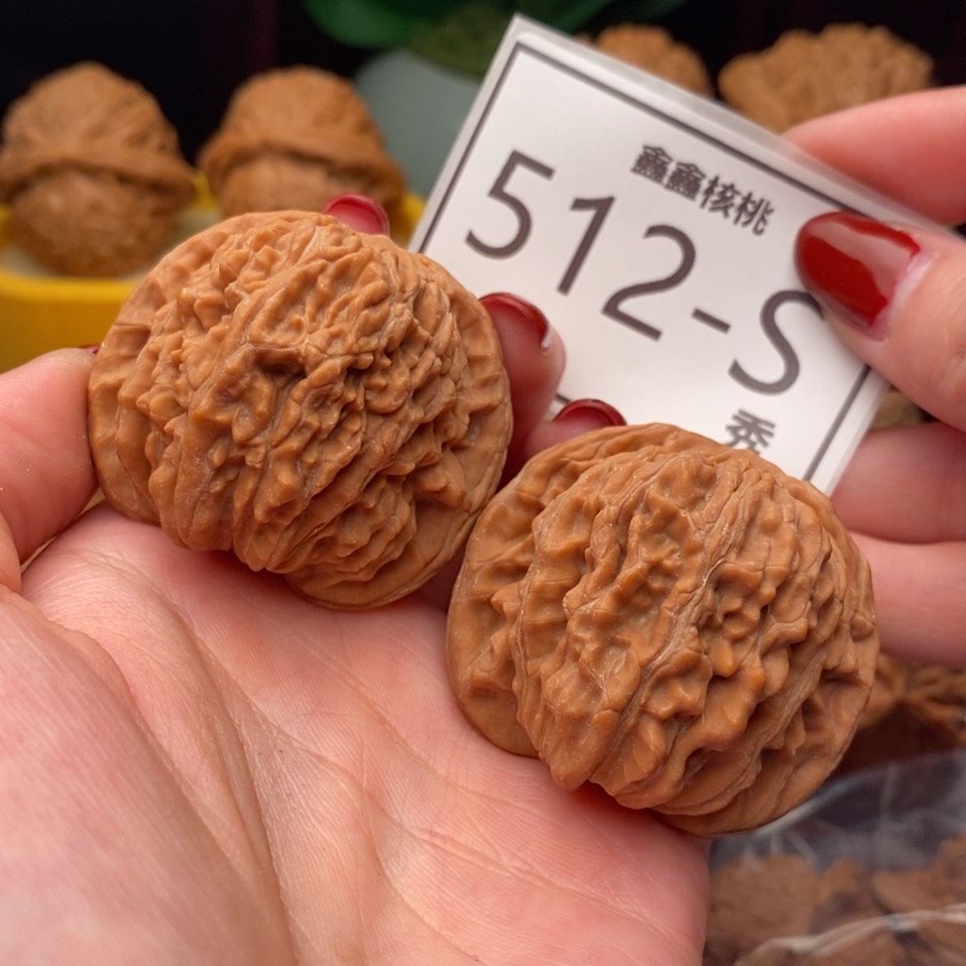 文玩核桃把件汉高楼43