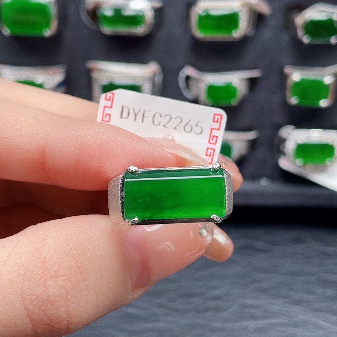 翡翠戒指银S925镶嵌我**像编号2265