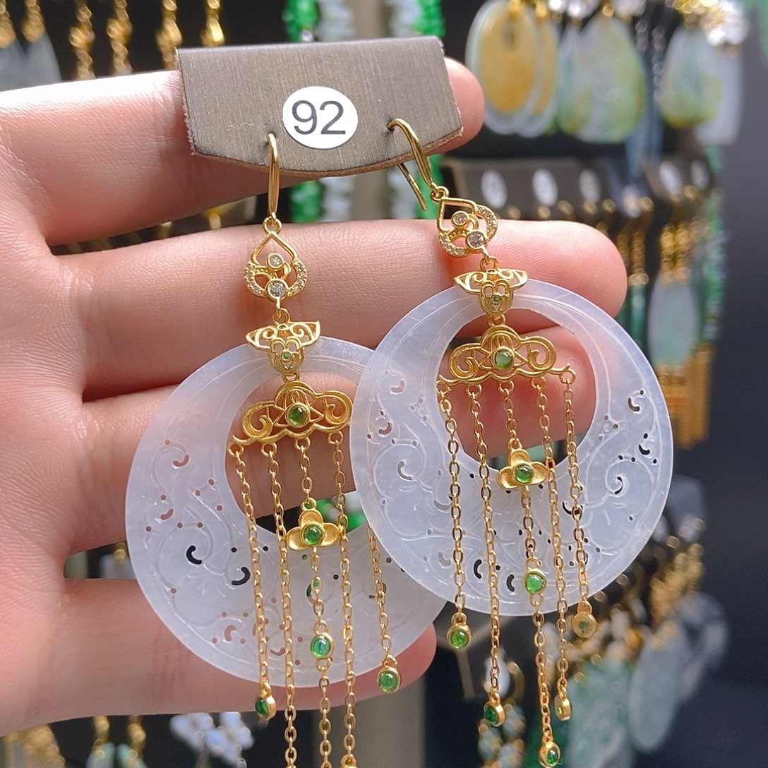 翡翠未镶嵌耳饰翡翠