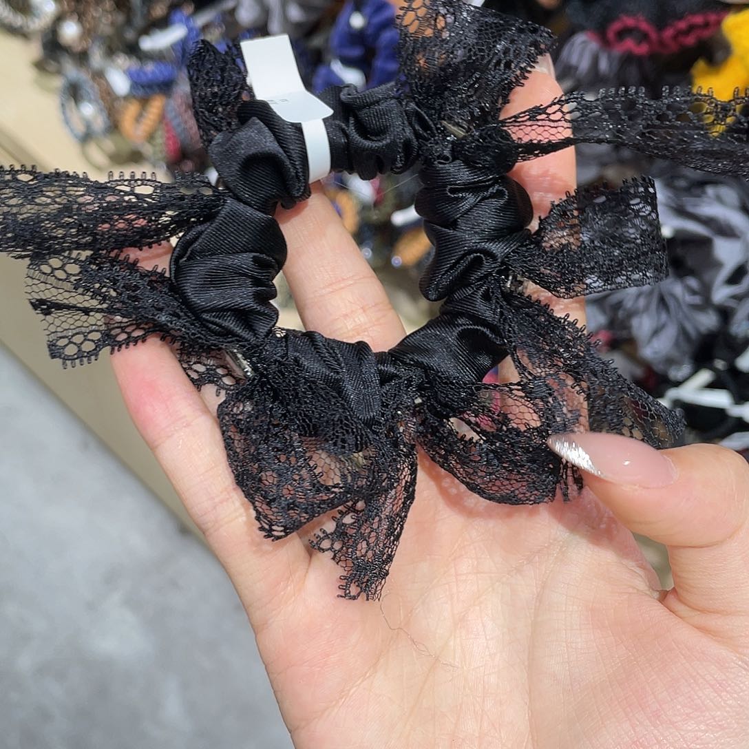 布艺非金属黑色蕾丝面膜