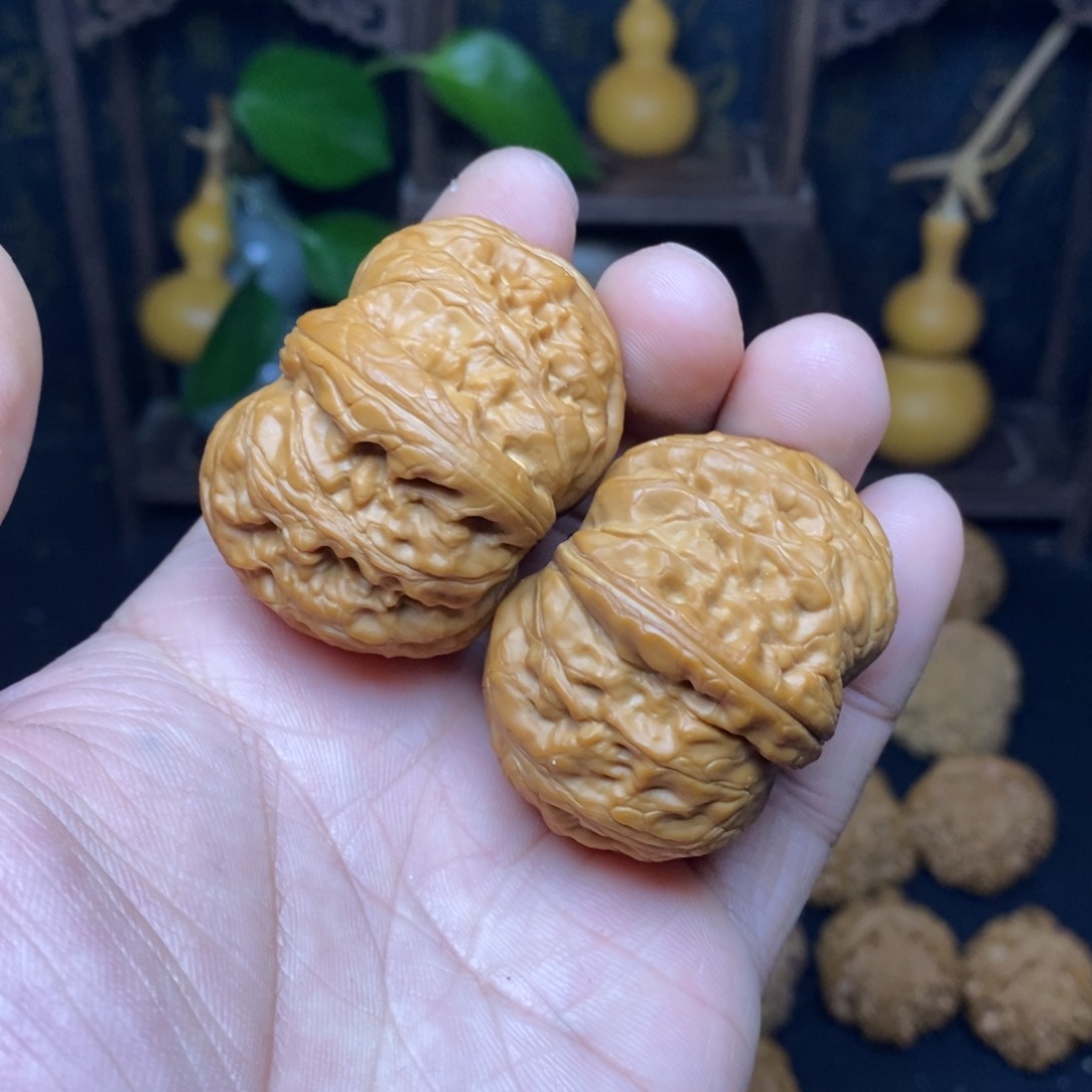 文玩核桃吊坠得****番46元宝