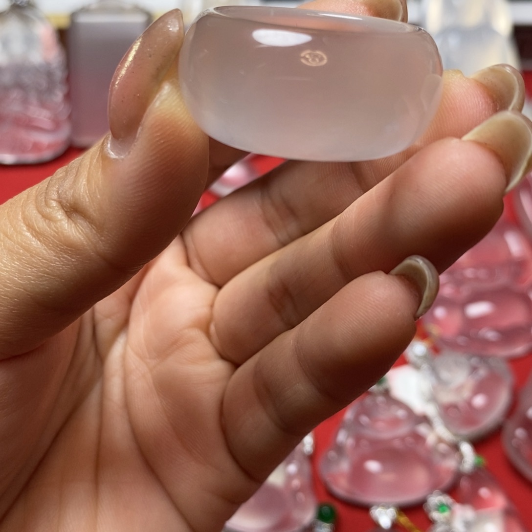 燃***毛石英质玉未镶嵌扳指