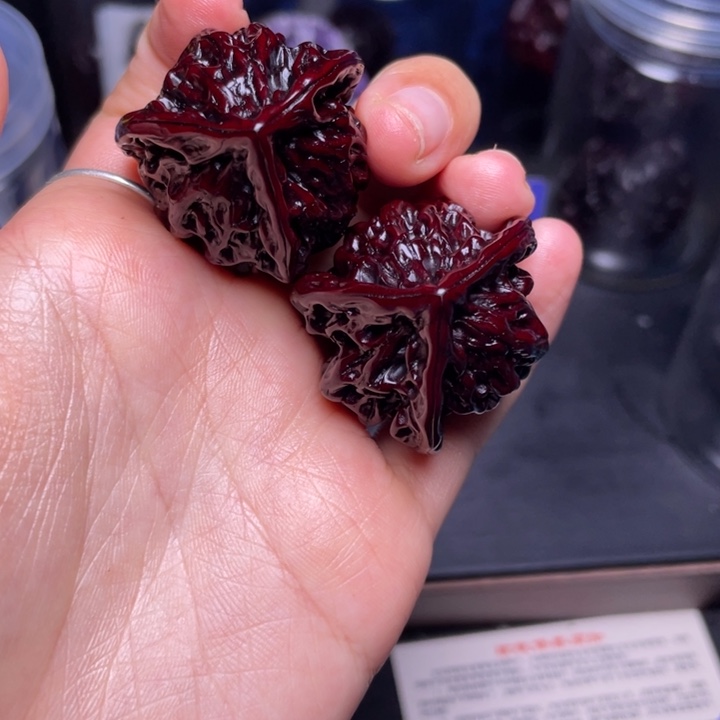 文玩核桃把件三棱子