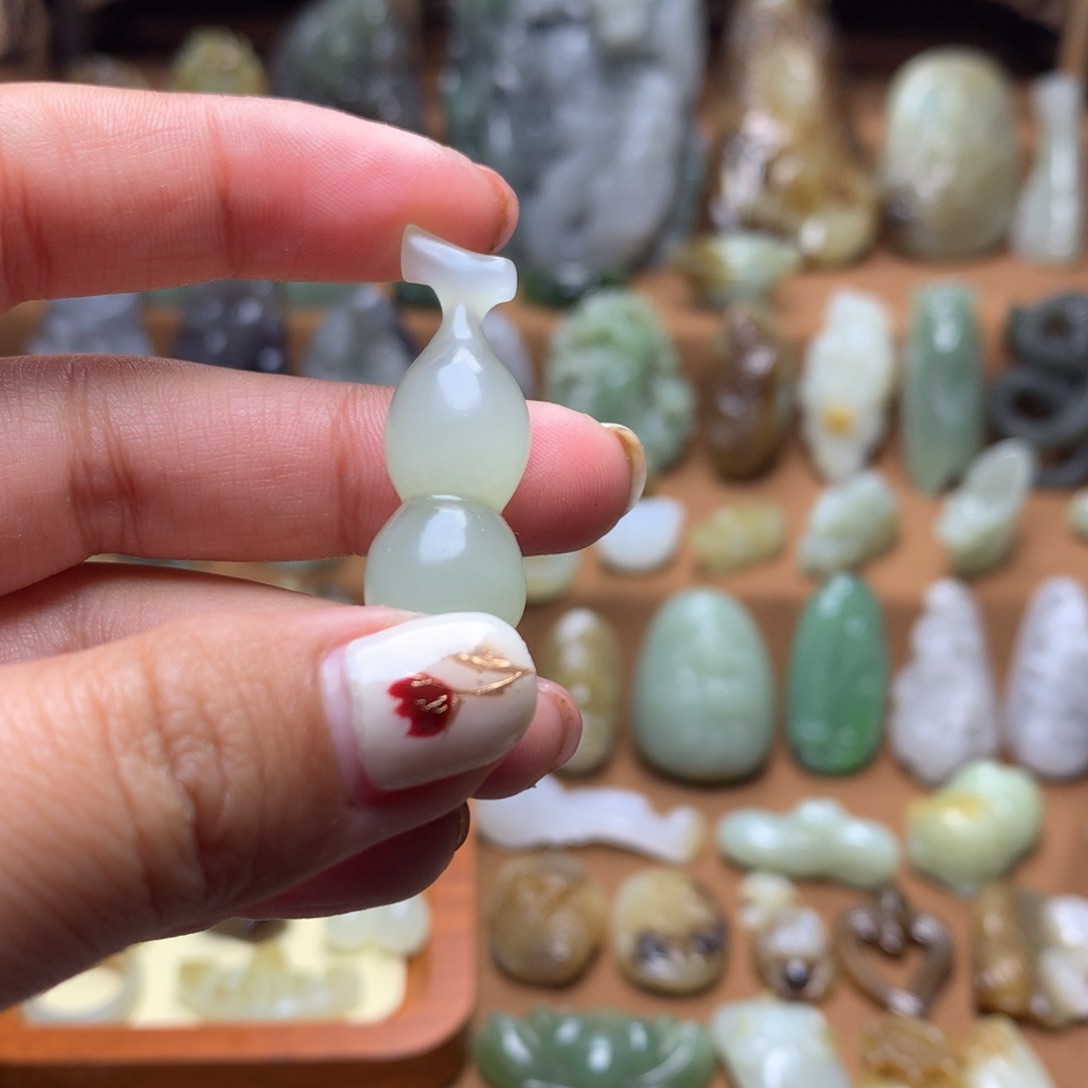 和田玉挂件未镶嵌