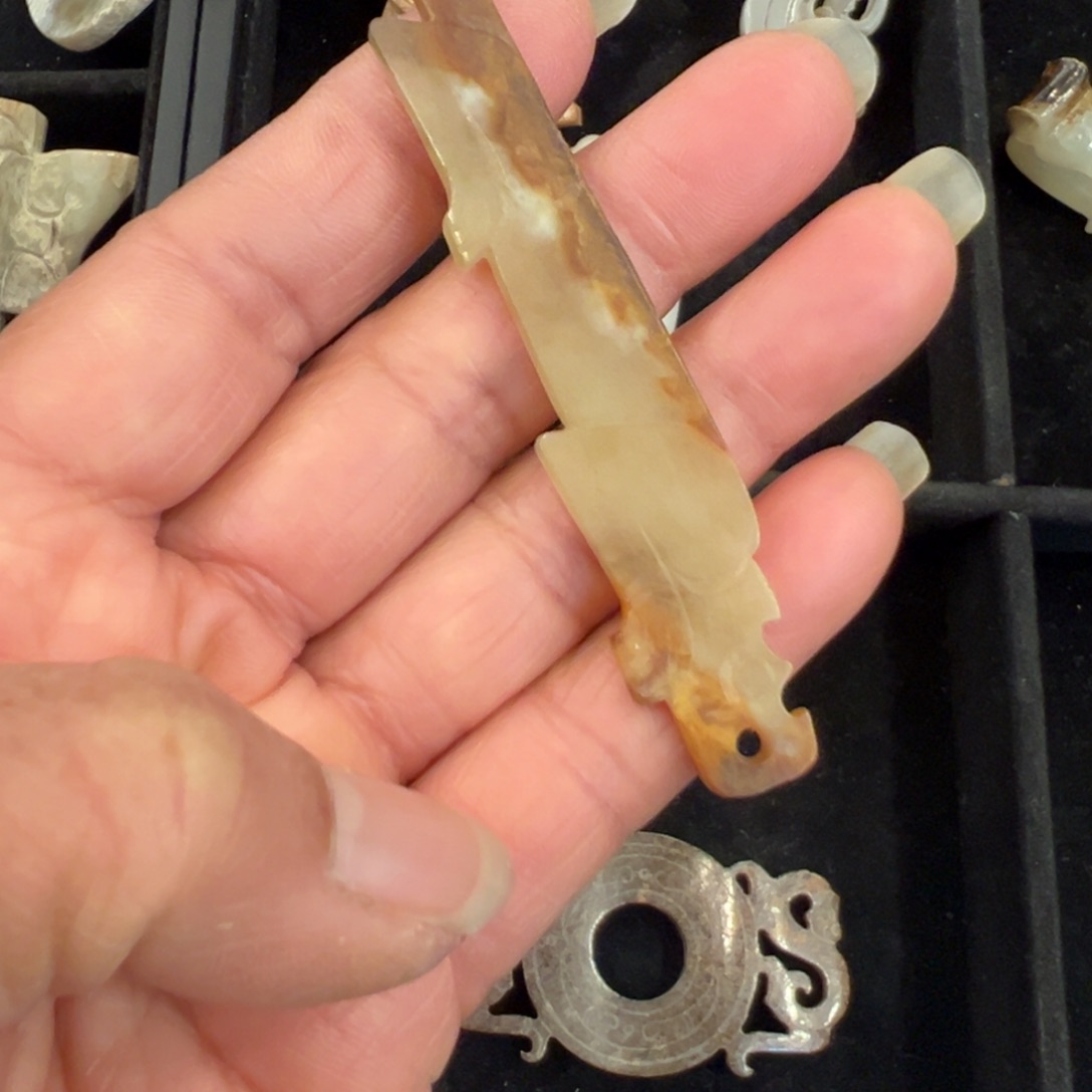 和田玉（糖玉）颈饰未镶嵌