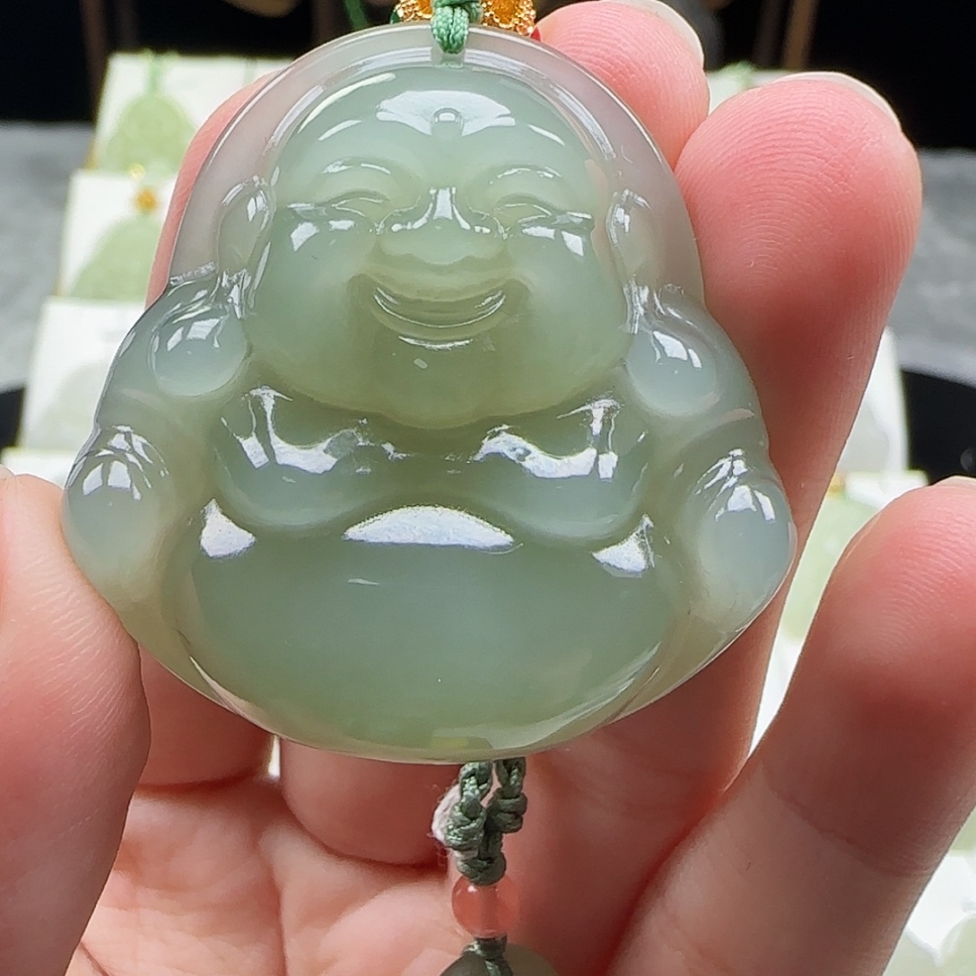 和田玉足金镶嵌颈饰