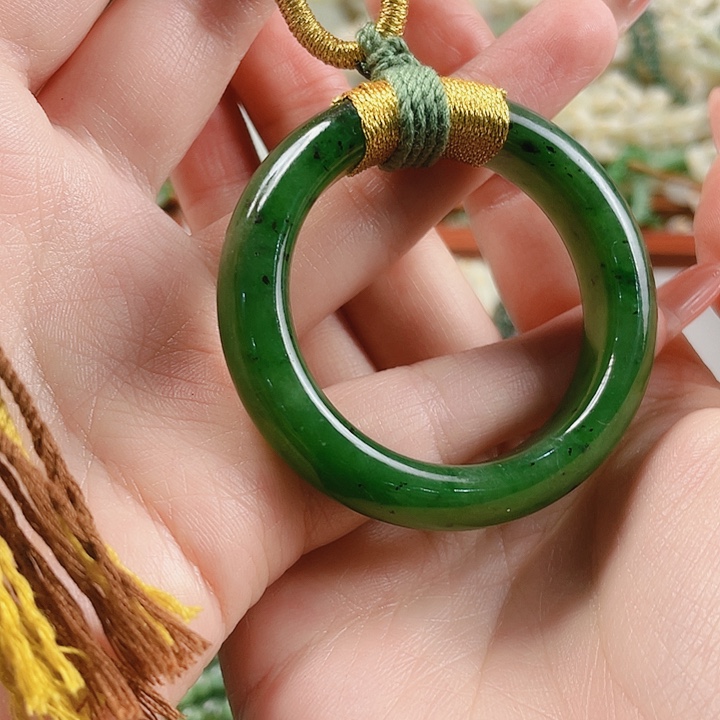 未镶嵌和田玉挂件