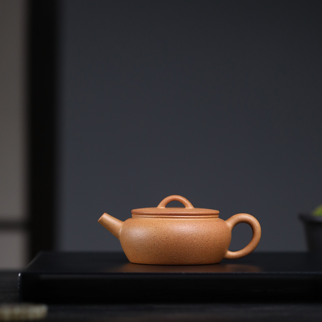 【大彬诗意】宜兴黄龙山原矿老宕口黄金段150cc精工半手紫砂壶