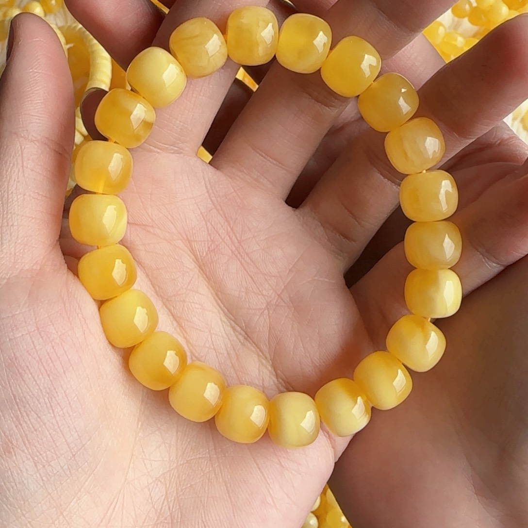 蜜蜡裸石未镶嵌蜜蜡