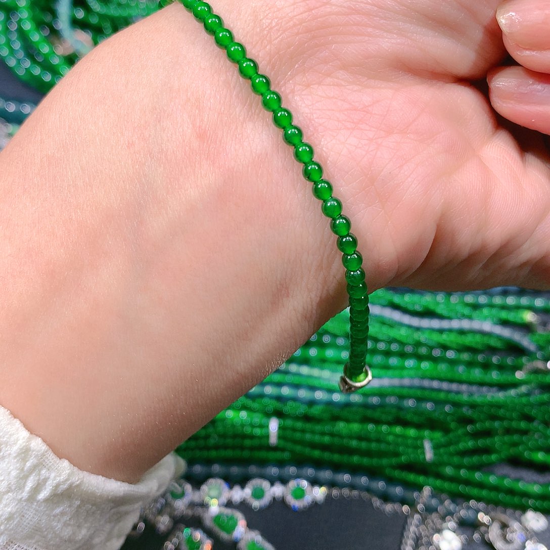 翡翠戒指未镶嵌快**军天然翡翠