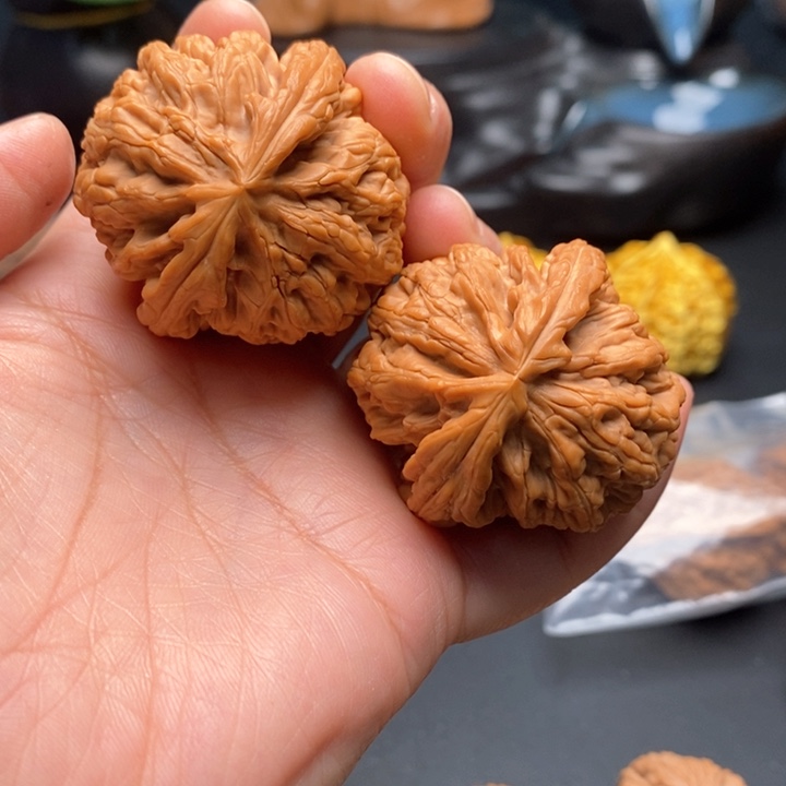 文玩核桃把件红锦鲤42尺