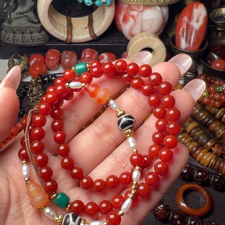 靠***己琉璃/树脂/塑料类