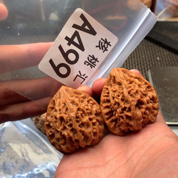 文玩核桃吊坠13陵鸡心