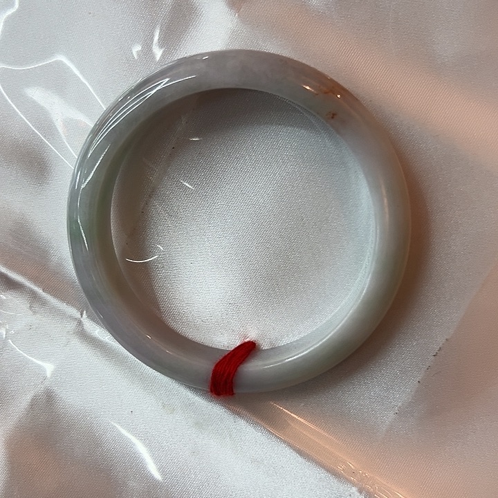 翡翠手镯未镶嵌天然翡翠手镯