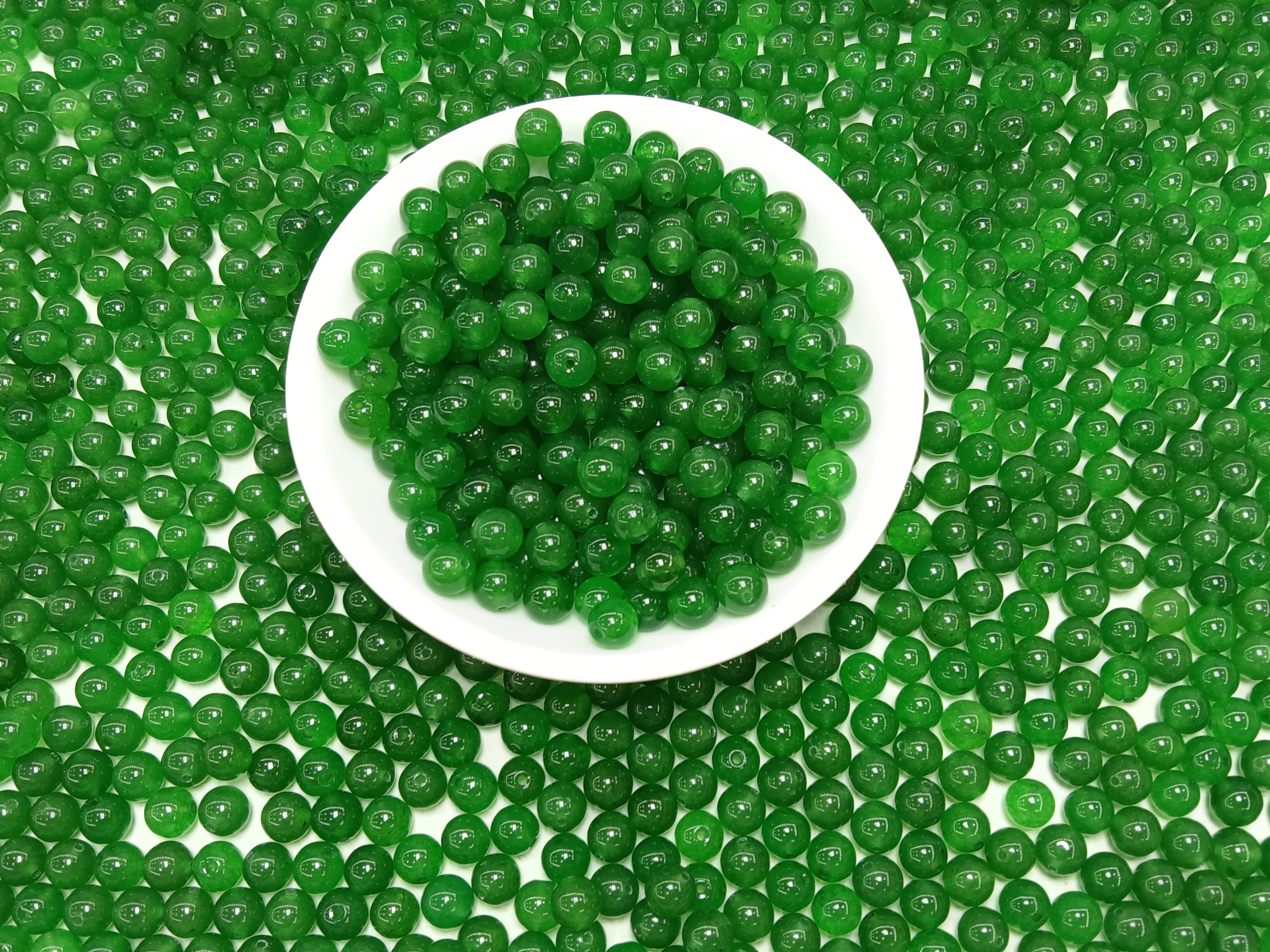 DY249 冰阳绿散珠 卡8mm30颗