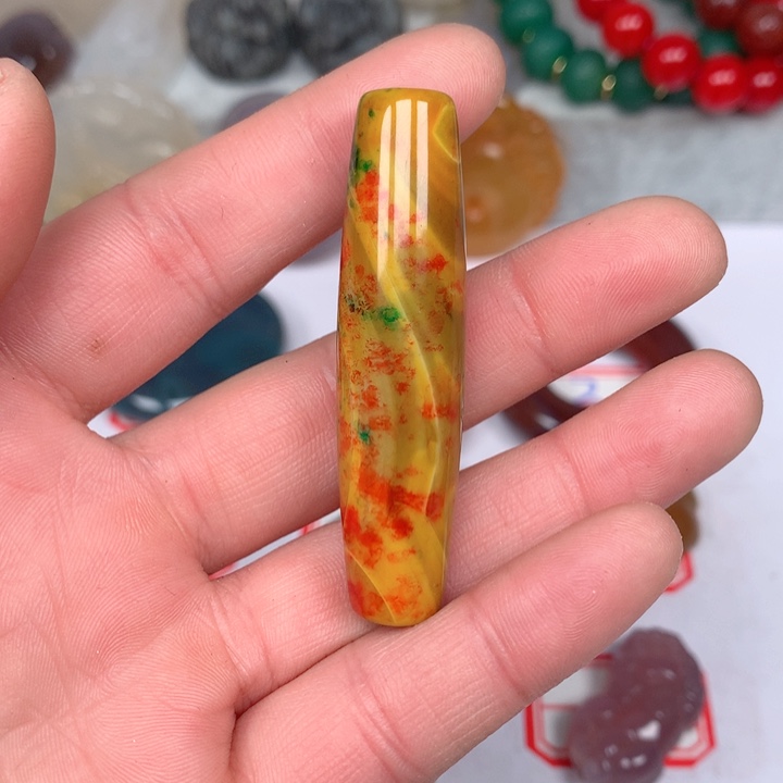玛瑙/玉髓颈饰未镶嵌飞****?