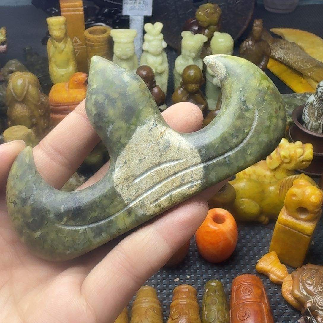 白玉菩提吊坠。。。