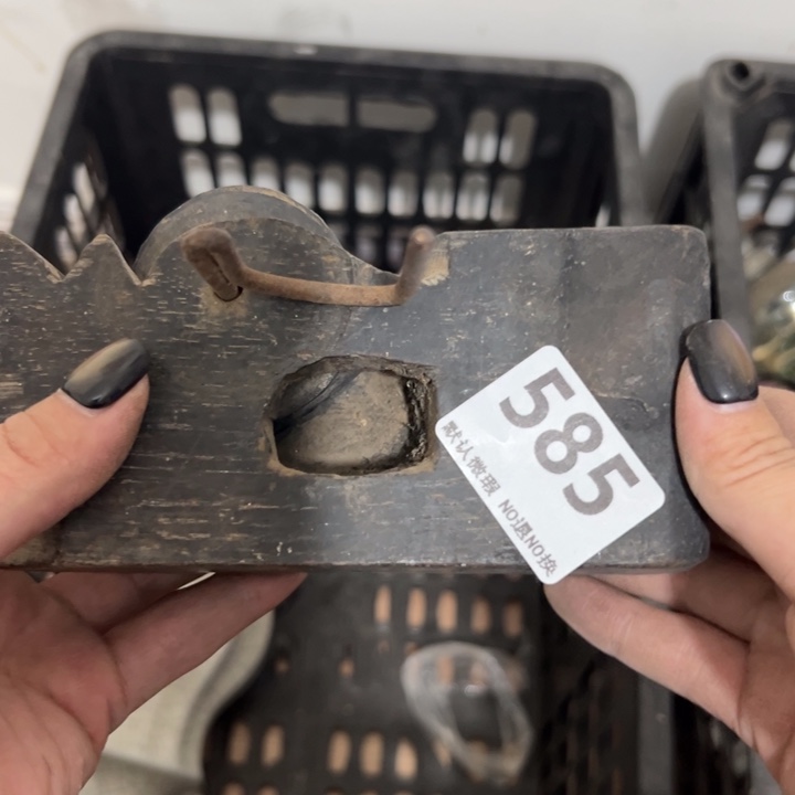电***门陶瓷工艺品000585