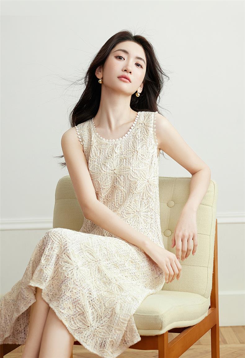 蕾丝背心裙女2025夏季新款圆领重工钩花直筒a字鱼尾裙显瘦气质