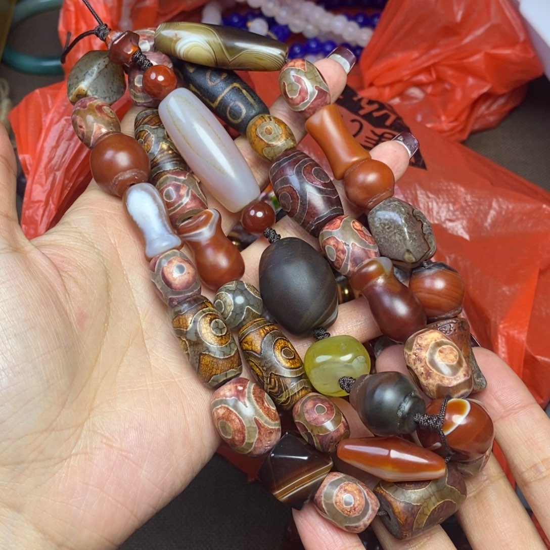 玛瑙/玉髓颈饰未镶嵌