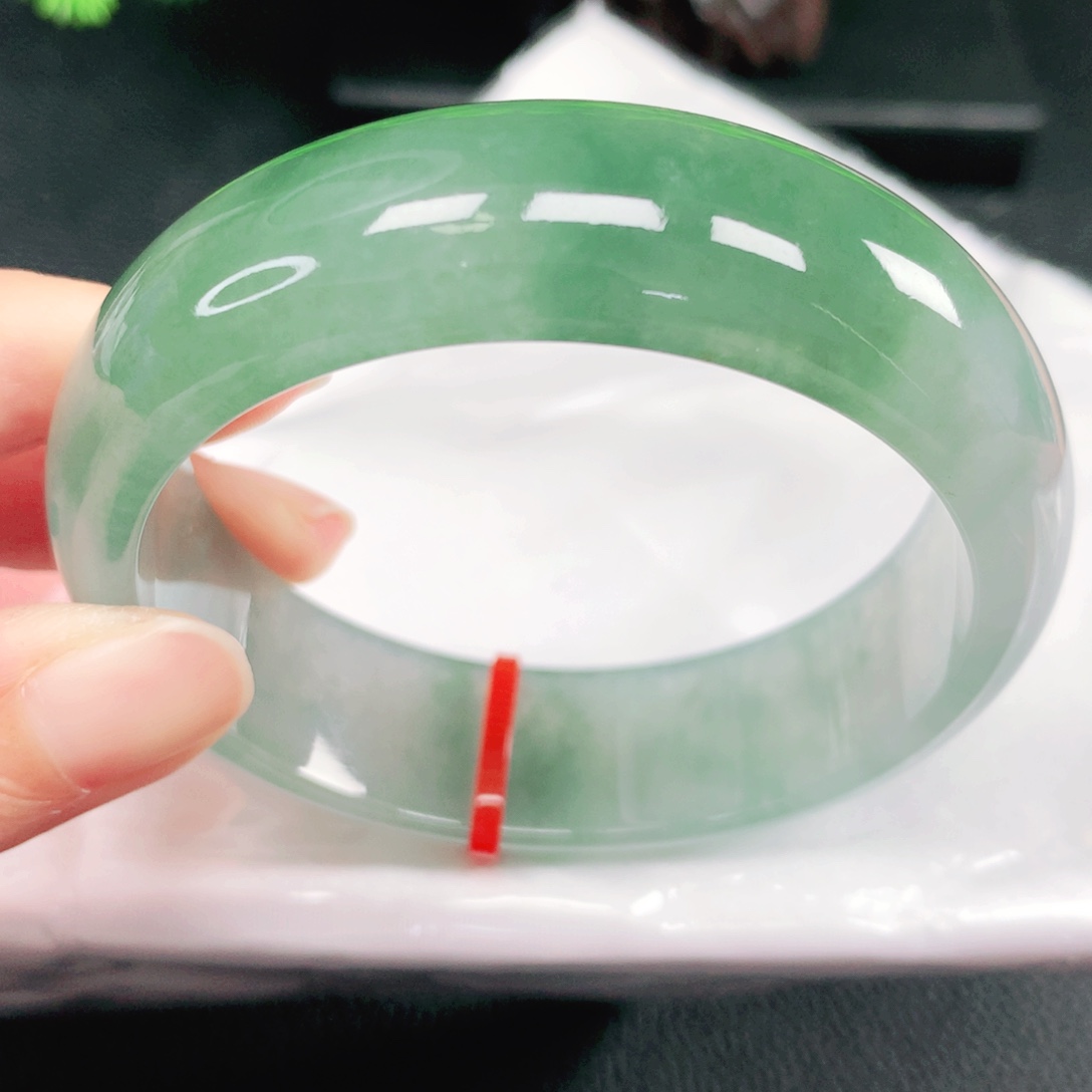 翡翠未镶嵌手镯58圈