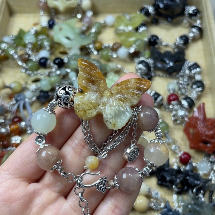 蛇纹石玉合金颈饰