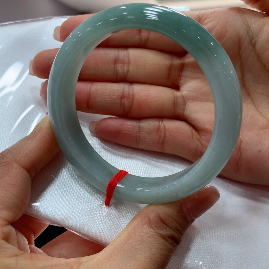 翡翠手镯未镶嵌买断