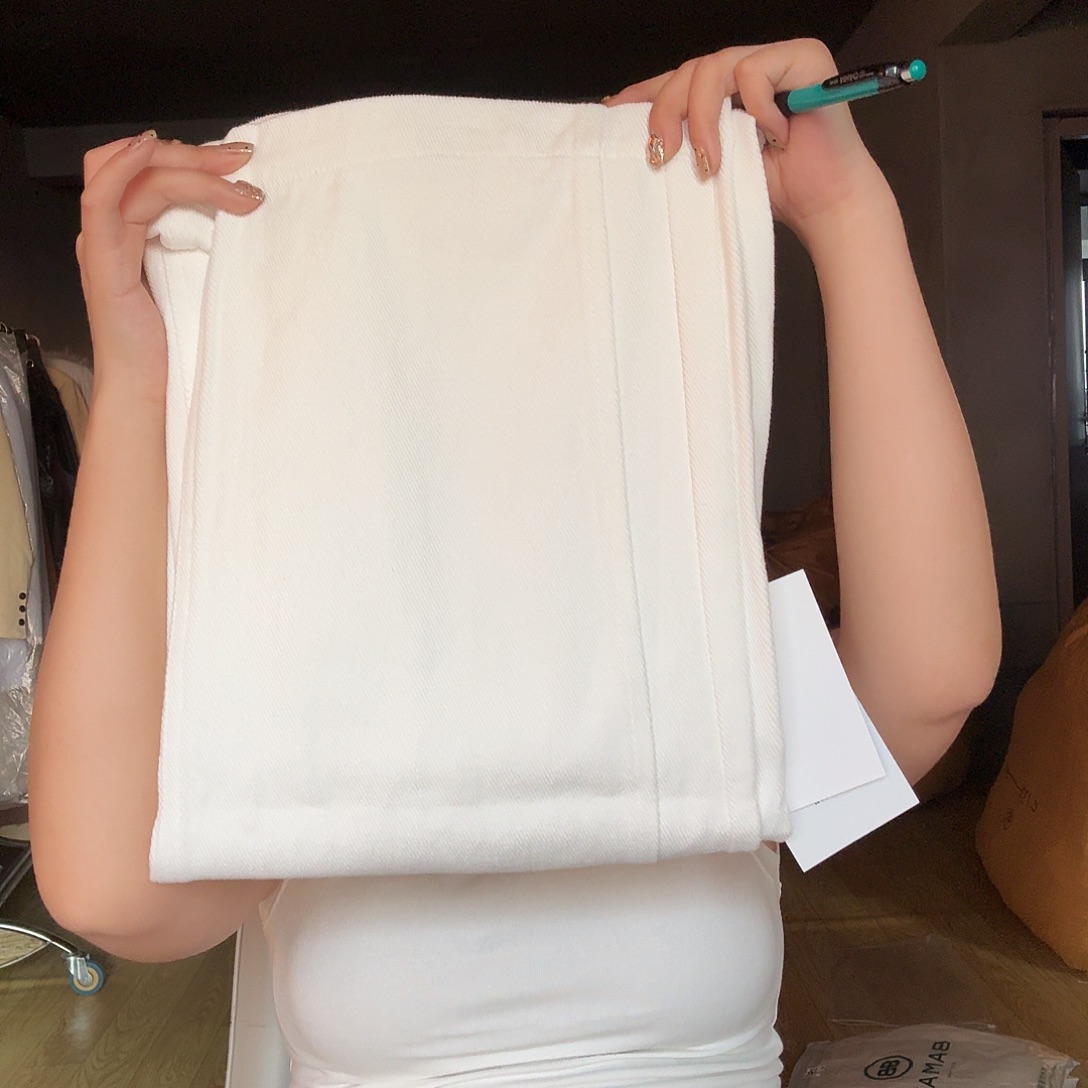 萍***萍399 裤子。         