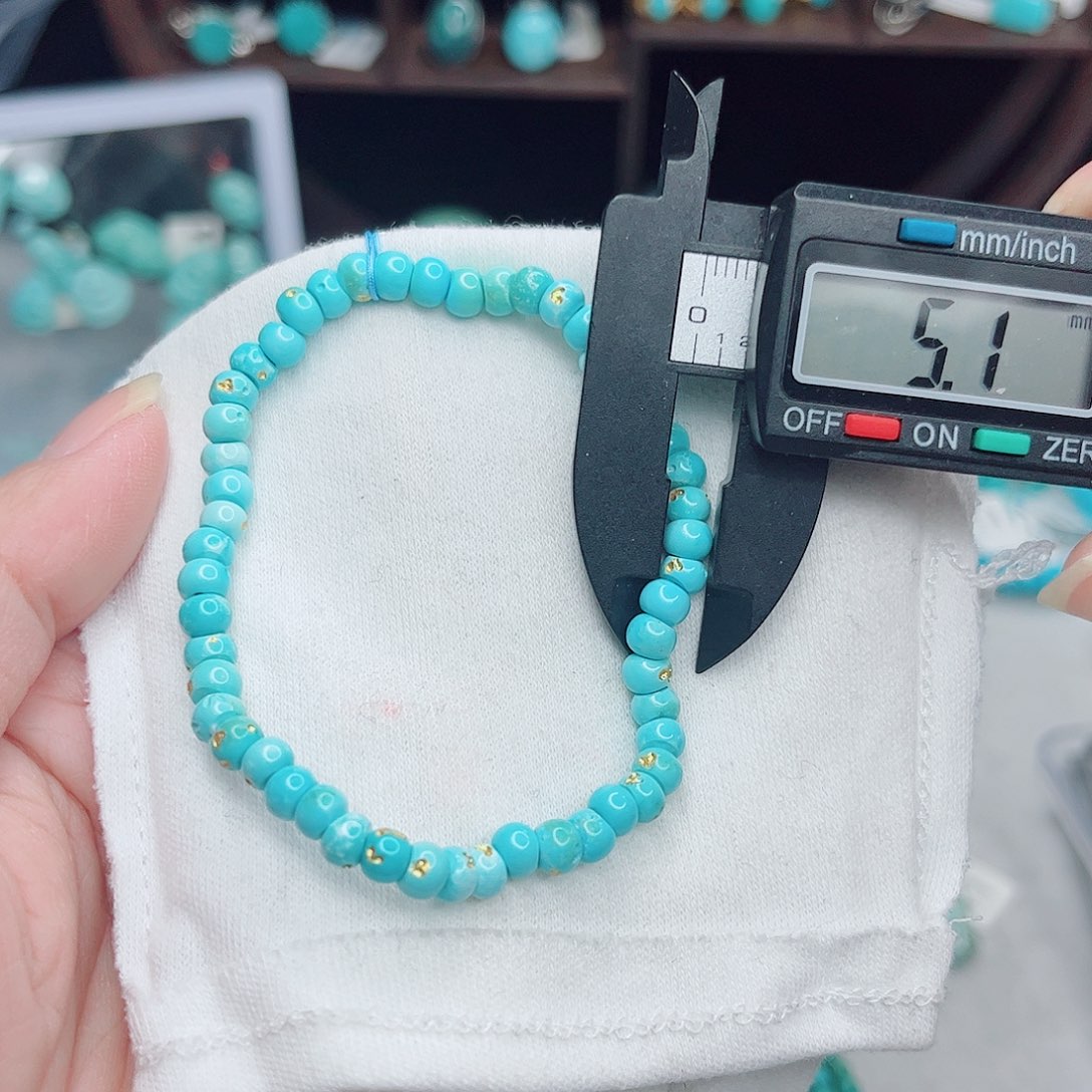 粉***g绿松石未镶嵌绿松石