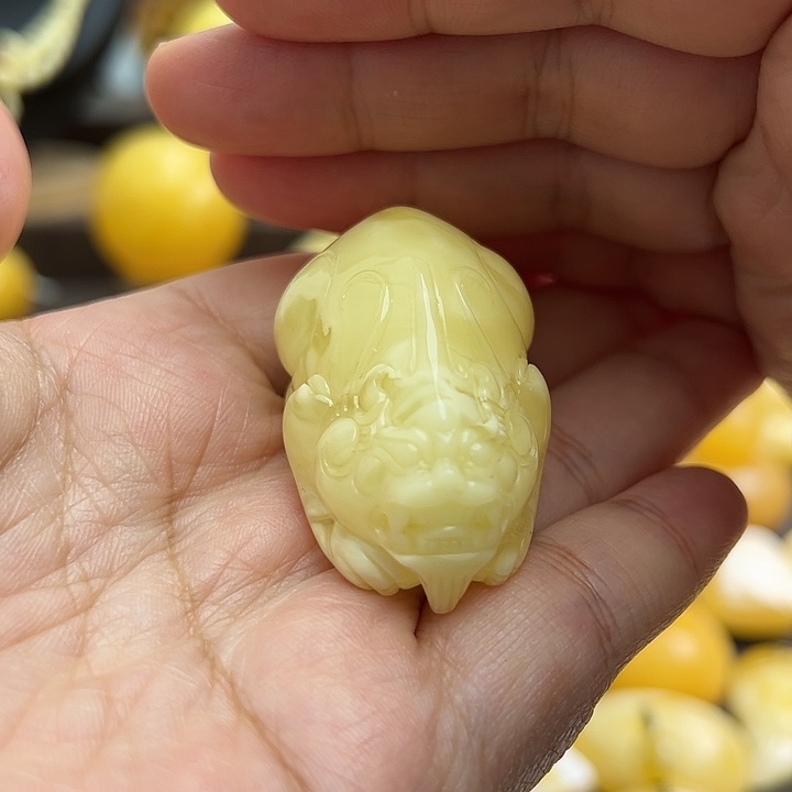 琥珀裸石未镶嵌貔貅20.65