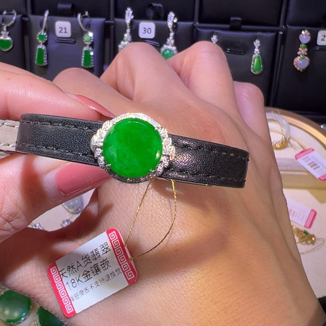 翡翠颈饰18K金镶嵌吊坠手牌两用款