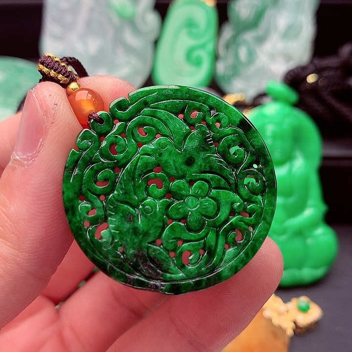 吊坠(不含链)未镶嵌翡翠