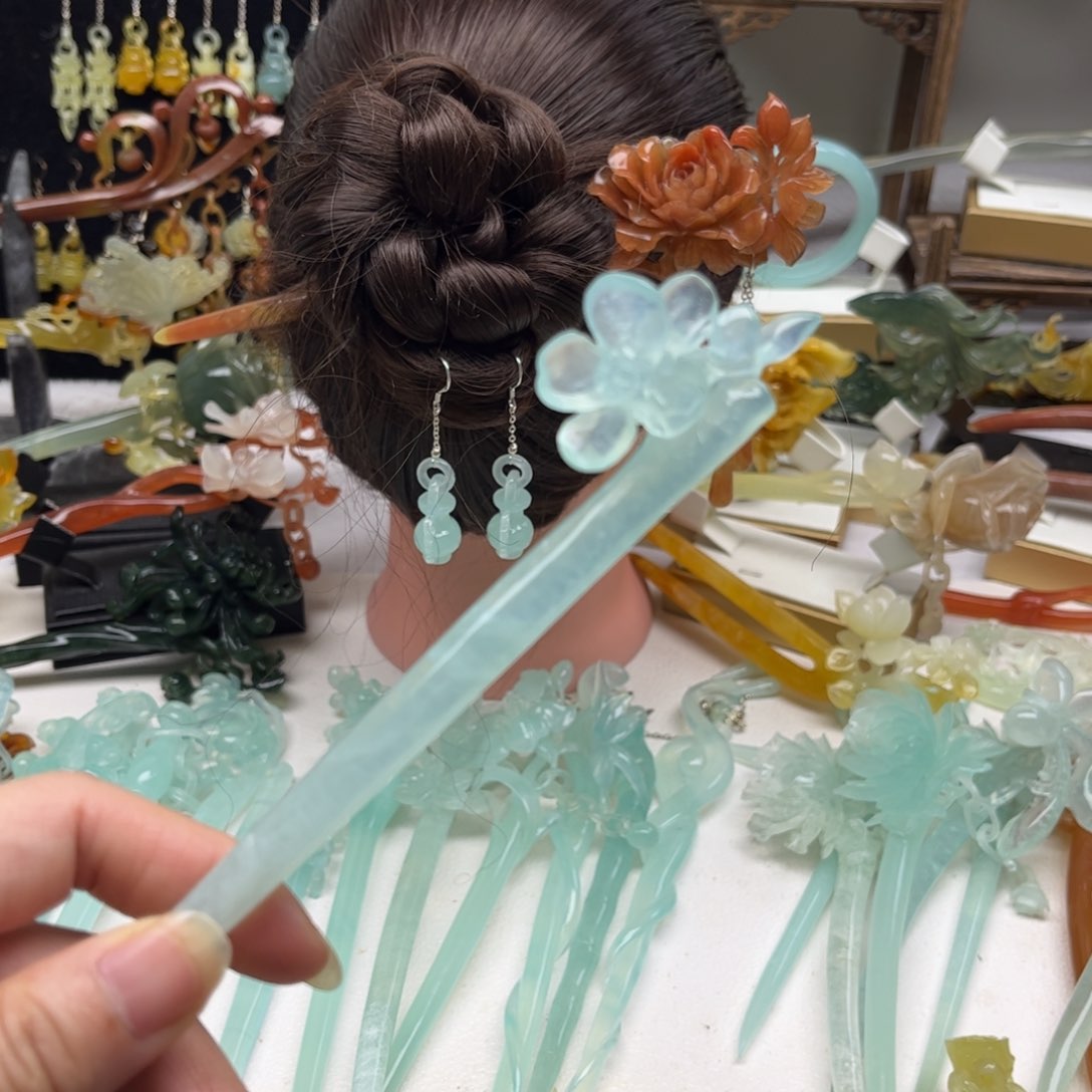 蛇纹石玉发饰合金