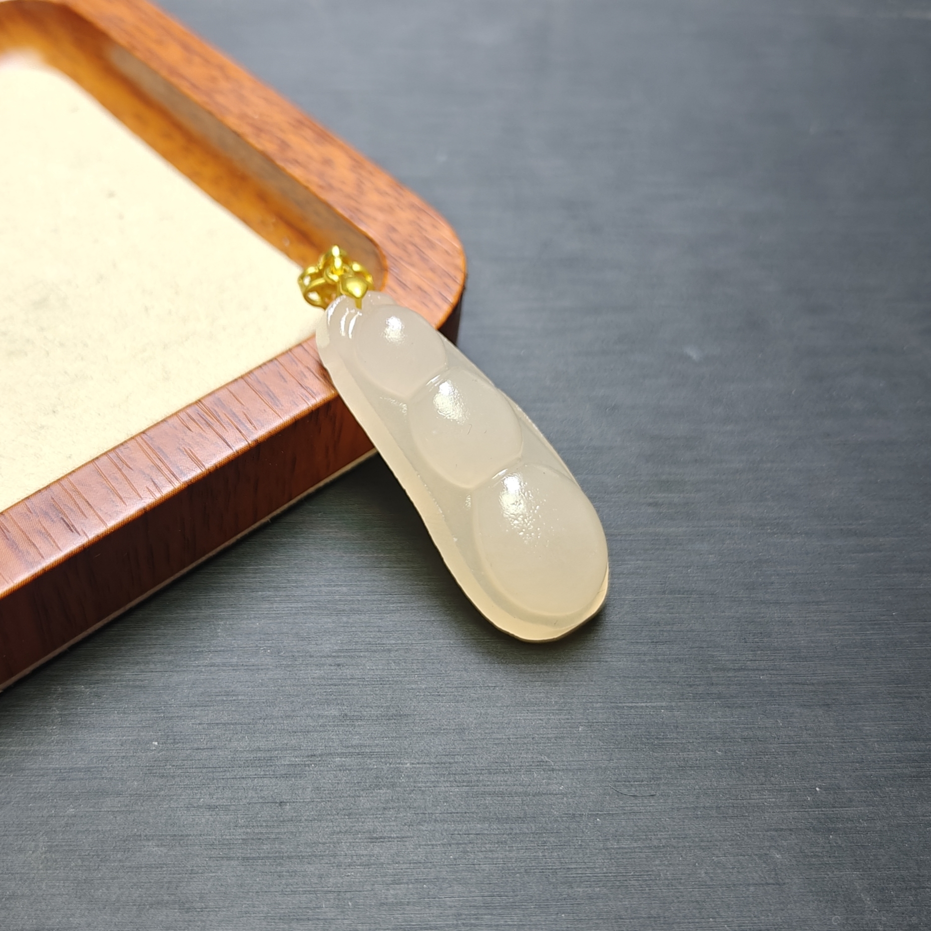 [停业清货]藕粉色四季豆吊坠-赠链-236-多样性发一