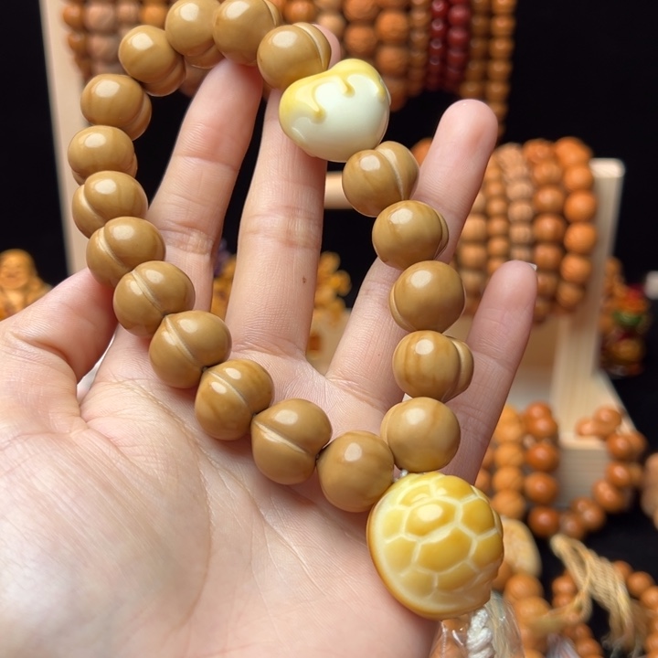 乱***狂16+配饰款屁桃。。。。