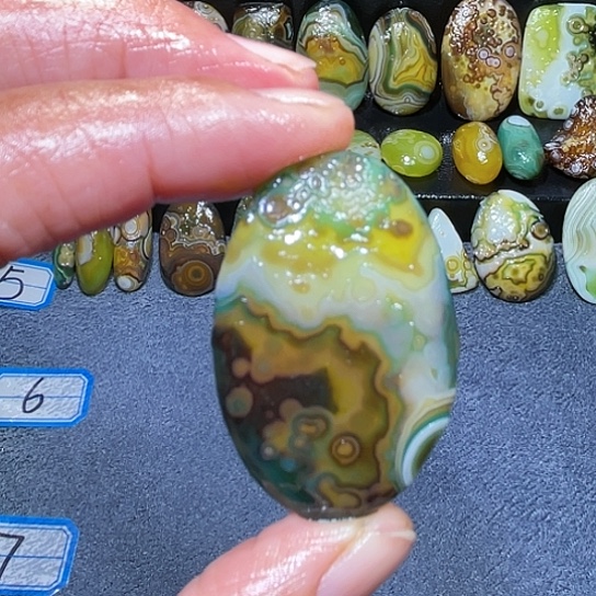 【闪购商品】未镶嵌玛瑙/玉髓珠宝奇石