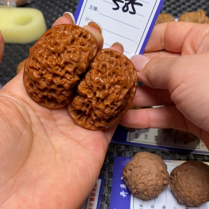 文玩核桃手串585官帽51
