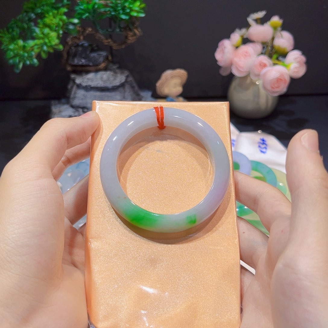 翡翠手镯未镶嵌翡翠手镯52圈口