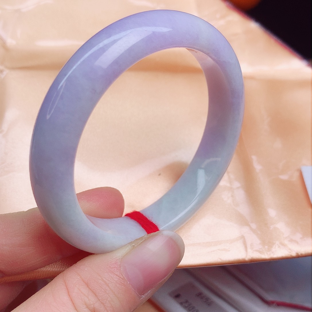 翡翠手镯未镶嵌8323cvbnn