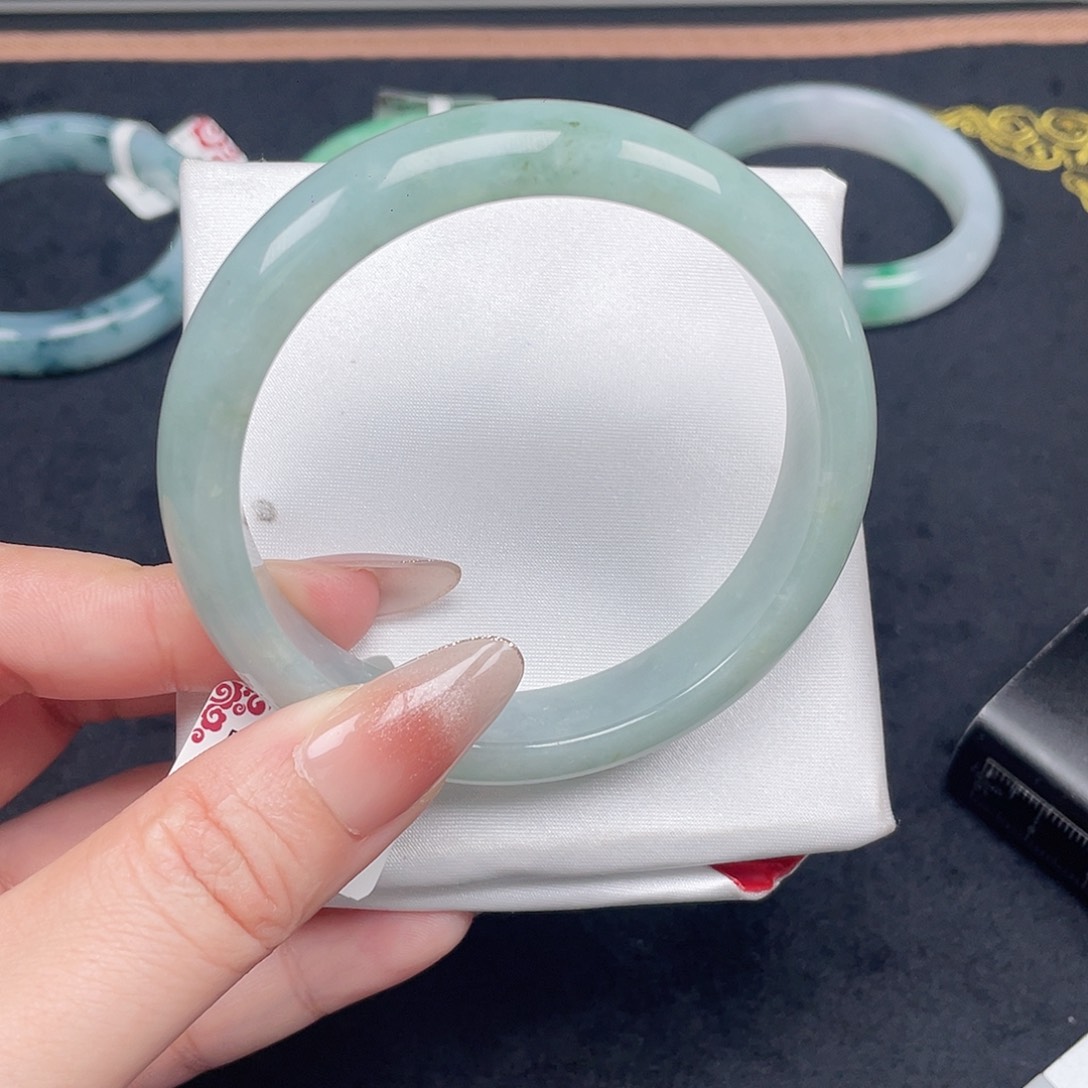 翡翠未镶嵌手镯013