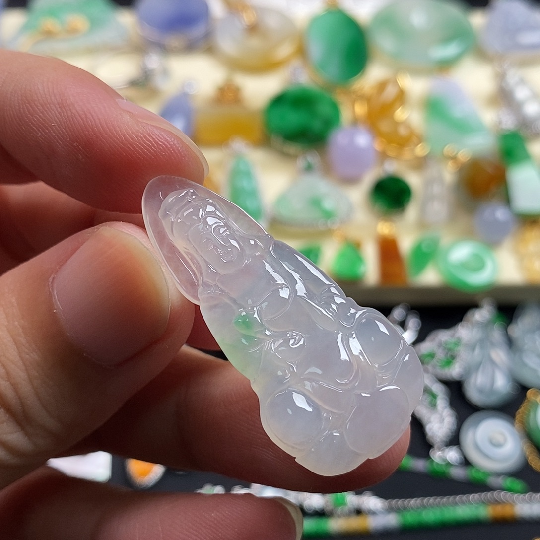 翡翠未镶嵌颈饰翡翠