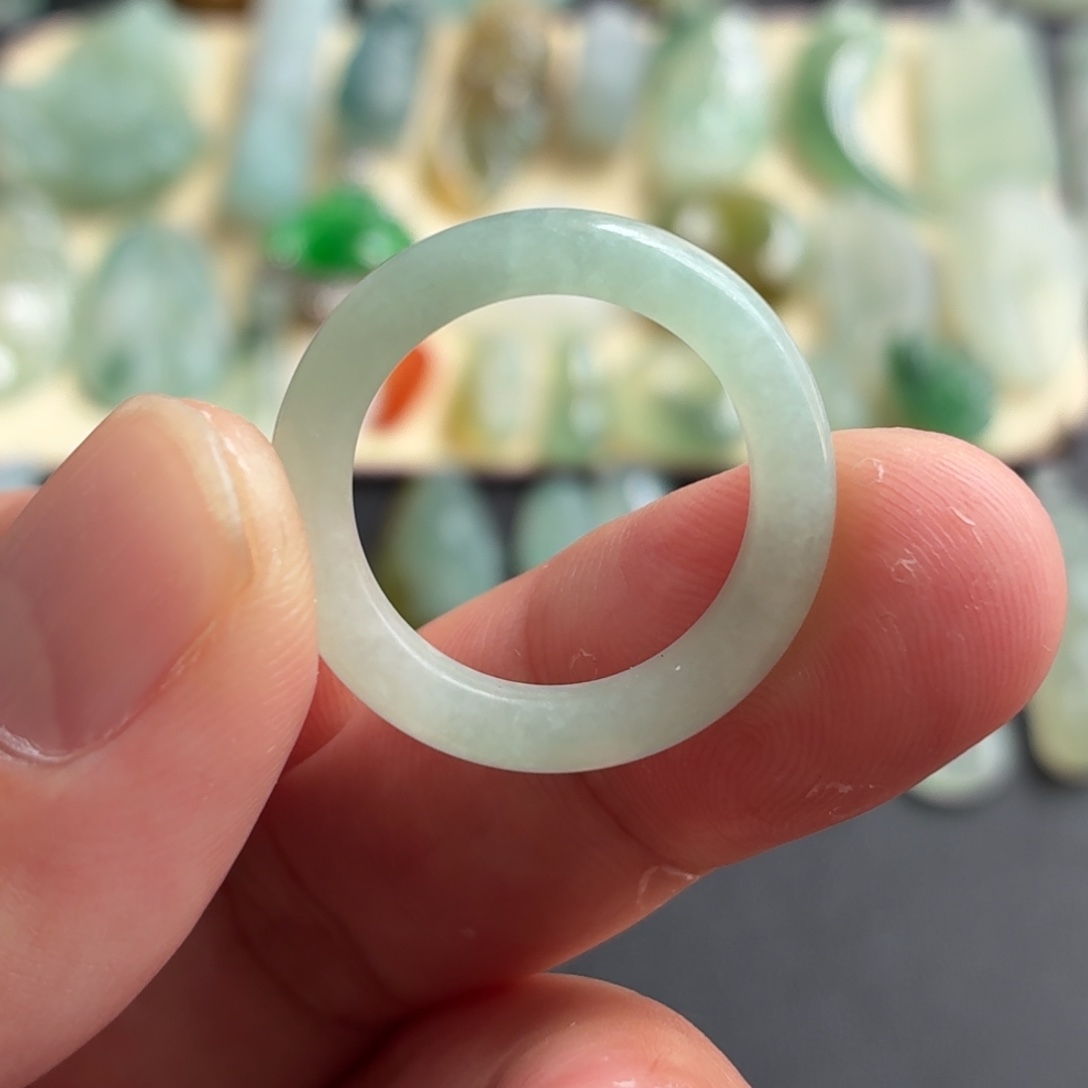 定制翡翠未镶嵌17戒圈